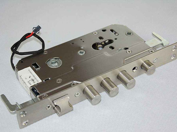 白塔24小时上门开锁公司