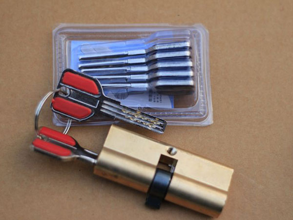 白塔24小时上门开锁公司