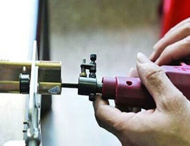 白塔24小时上门开锁公司